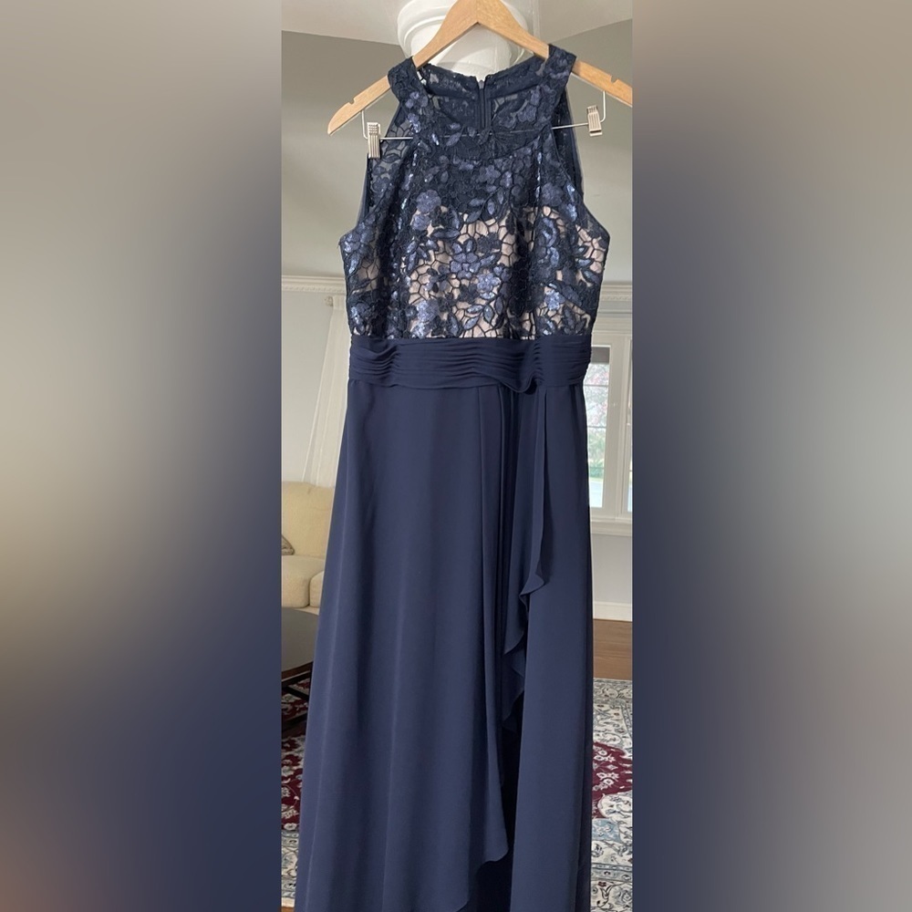 Calvin Klein women’s long Navy, Lace , sequined Ruffled evening Gown size 16